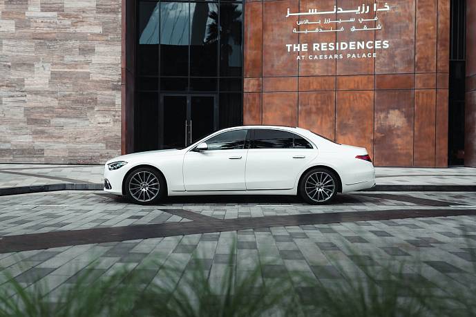 Аренда Mercedes S500 White в Дубае - фото 16