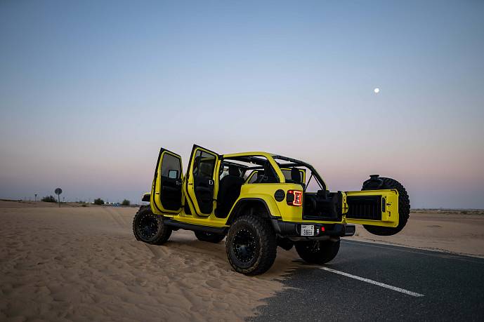Аренда Jeep Wrangler Yellow 2023 в Дубае - фото 10
