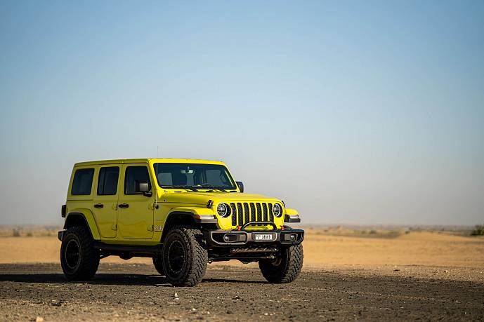 Аренда Jeep Wrangler Yellow 2023 в Дубае - фото 2