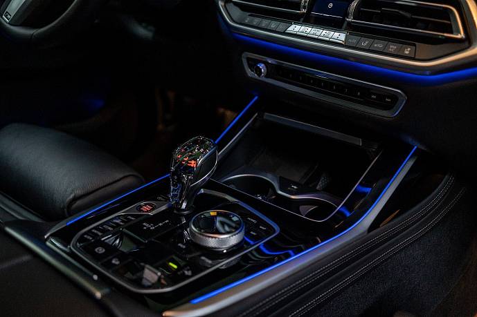 Аренда BMW X7 (dark blue) в Дубае - фото 8