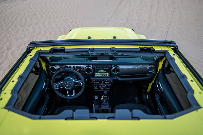 Аренда Jeep Wrangler Yellow 2023 в Дубае - фото 16