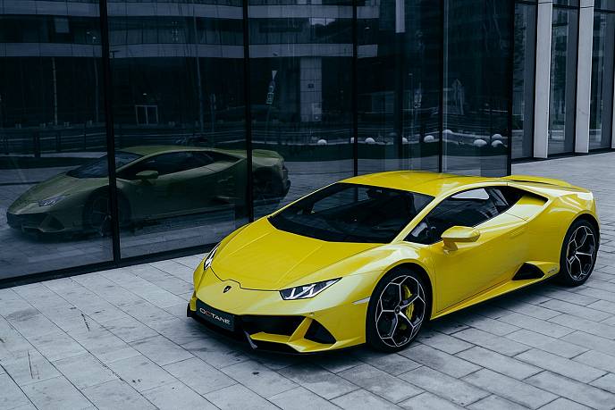 Аренда автомобиля Lamborghini Huracan EVO - фото 1