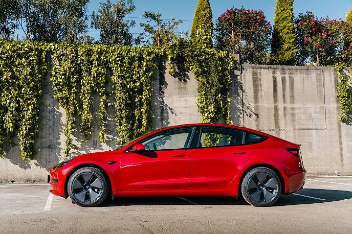 Аренда Tesla Model 3 - фото 5